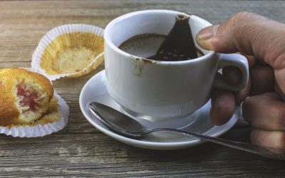 Czar Świtu : Odkrywamy Magię Kawy – Od Nasadzenia przez Proces Palenia aż po Twoją Kieliszek Pełną Smaku.